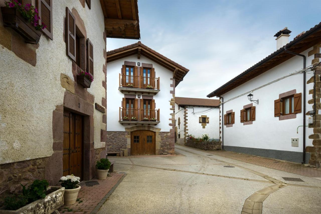 Hotel Rural Iribarnia Lantz Exterior foto
